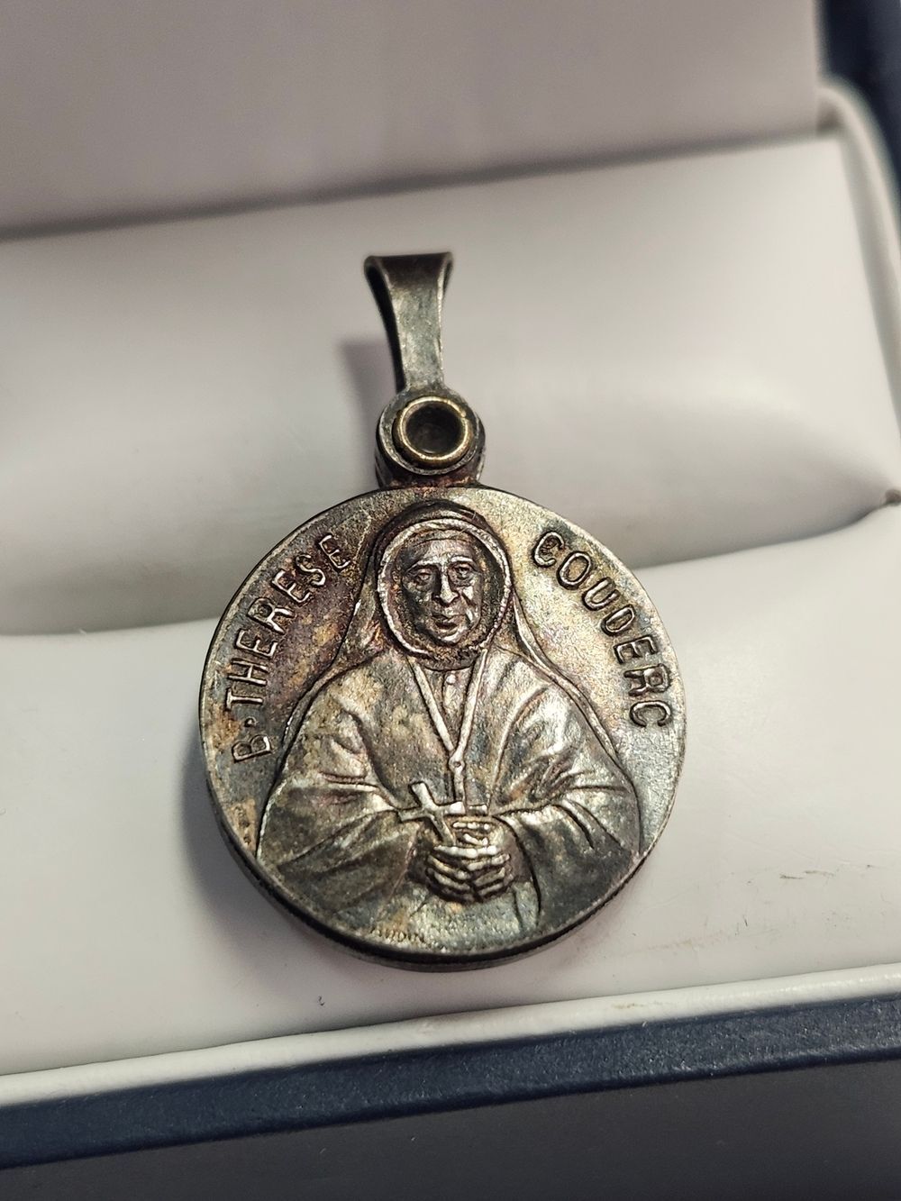Francois Regis Saint Therese Courdec  Relic Sliding Silver Medal Pendant - Picture 2 of 5